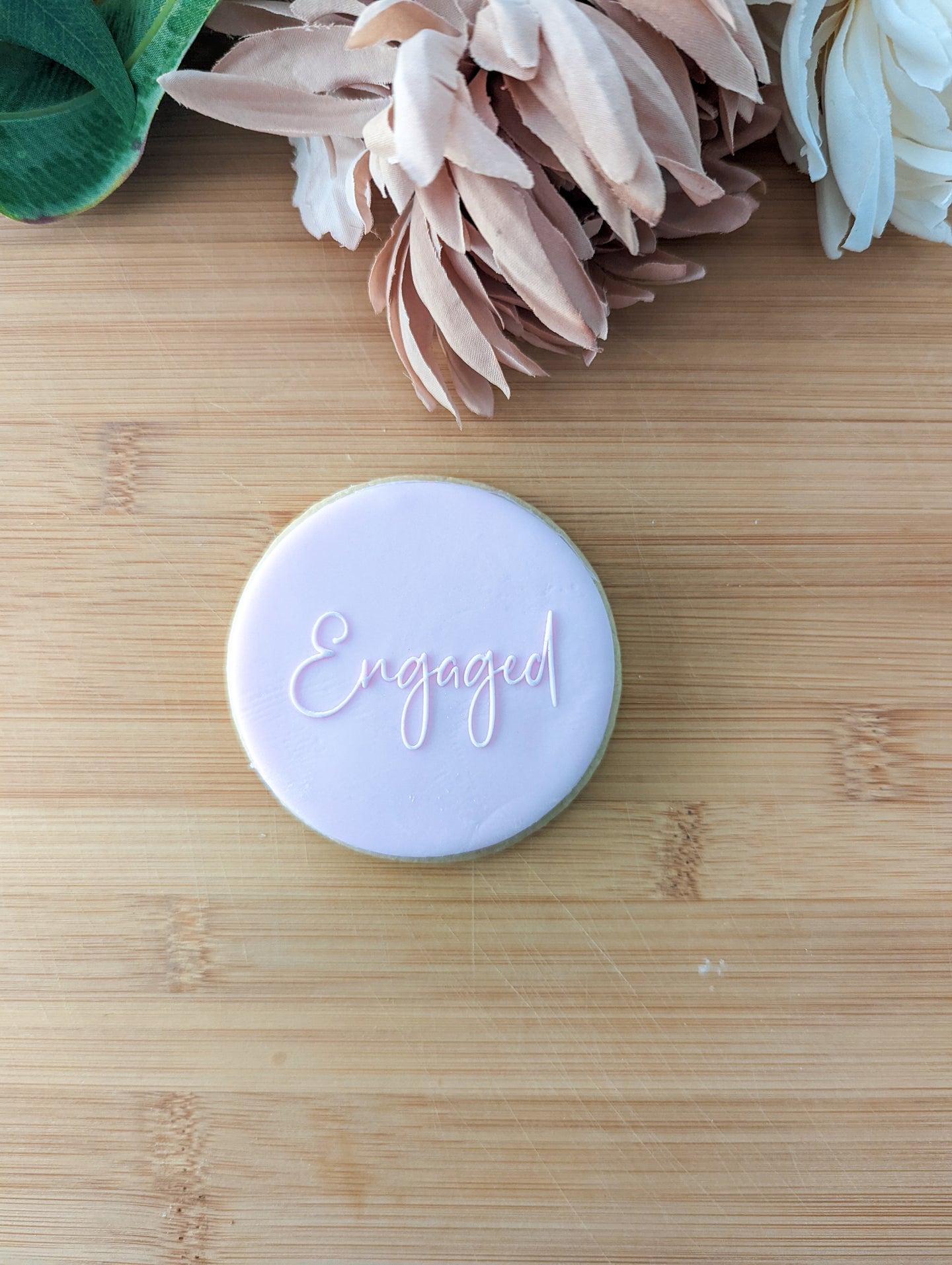 Engaged Fondant debosser