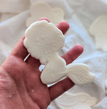Load image into Gallery viewer, Mermaid Fondant debosser and cutter
