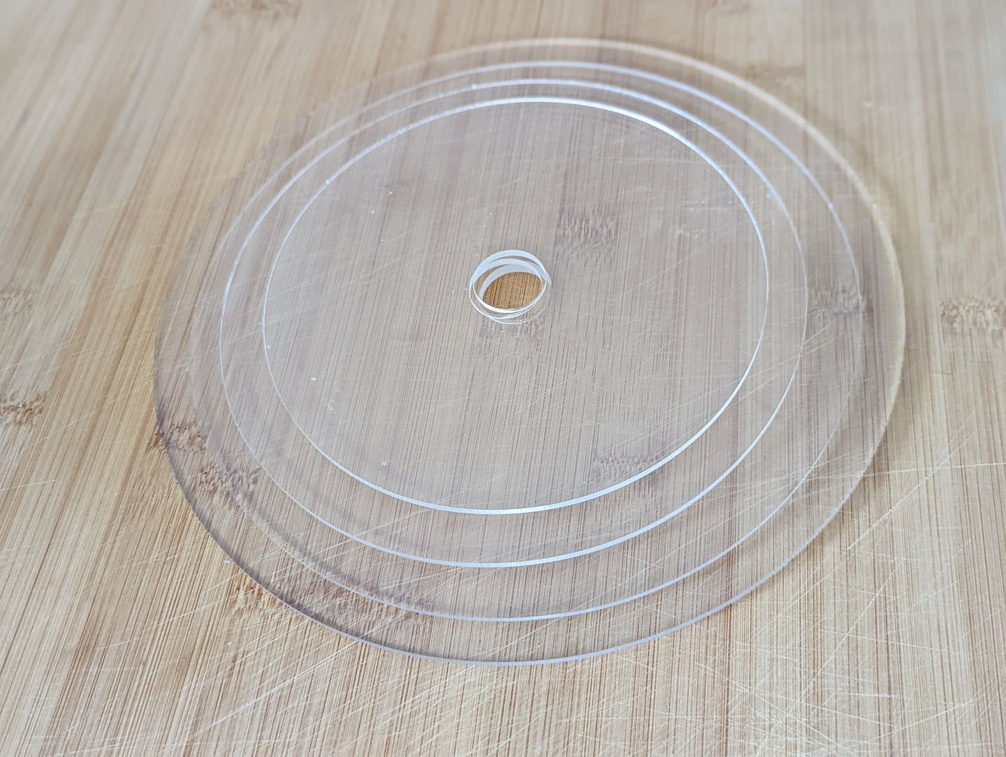 Ganache lids with optional hole for central dowel