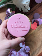 Cargar imagen en el visor de la galería, Happy Valentines Day Fondant debosser
